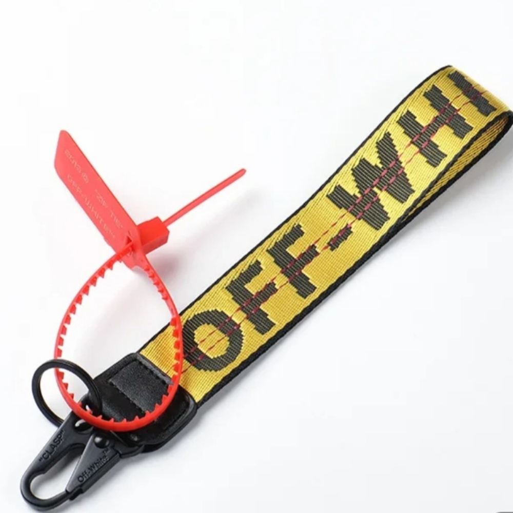 OFF-WHITE Key Chain